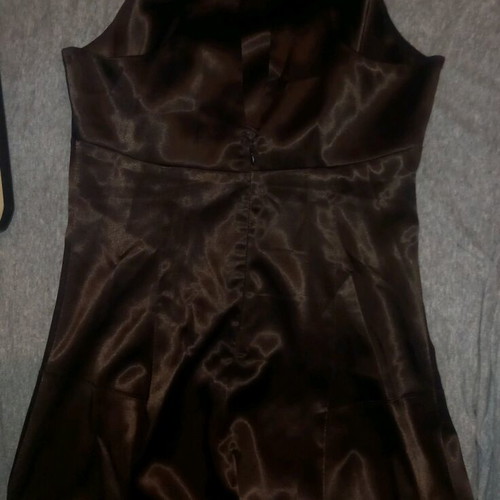 Vintage brown dress like new with flower brooch, size M
