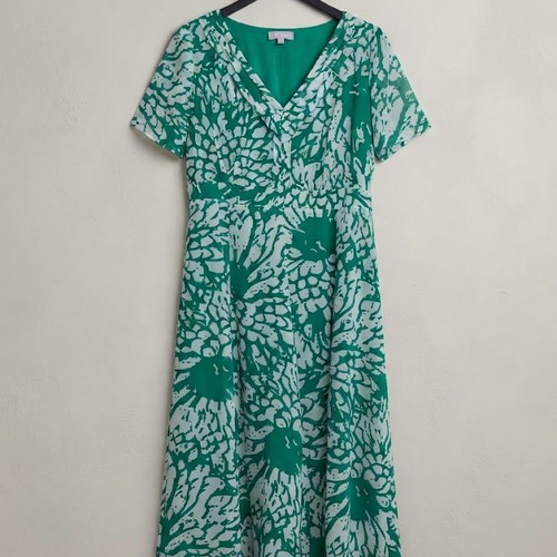 Marks & Spencer Tea Gown dress like new green mix size 16