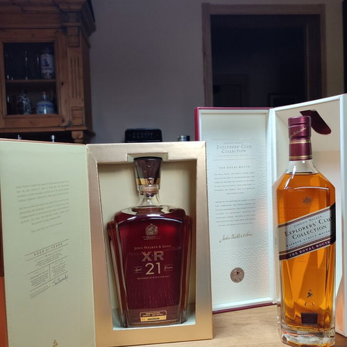 Johnnie Walker Explorers Club The Royal Route Whisky 1lt and XR 21Y
