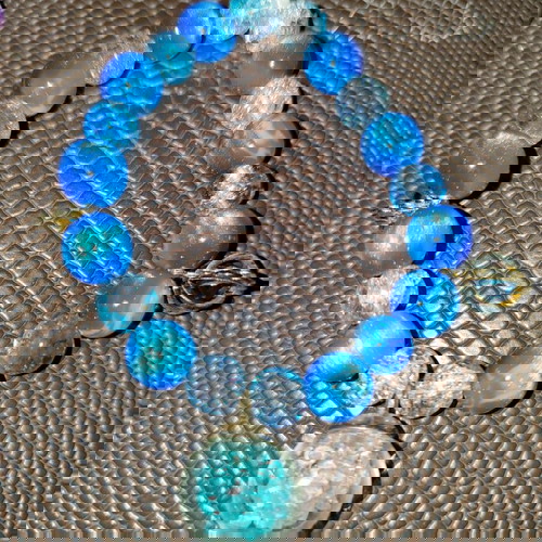 Χειροποίητο βραχιόλι με χάντρες και charm πολύχρωμο, καινούργιο