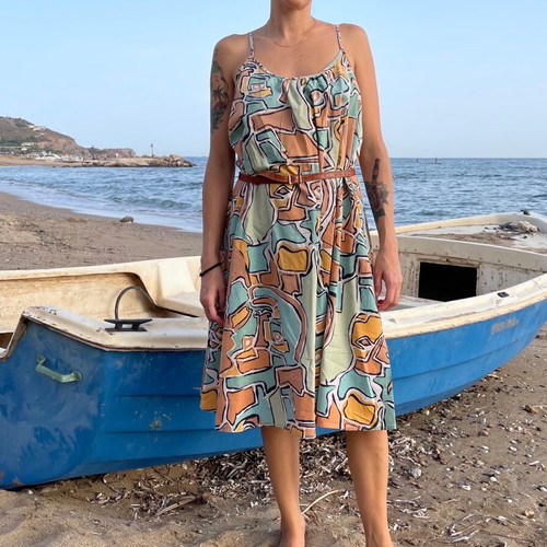 Light dress with abstract print like new, vintage style