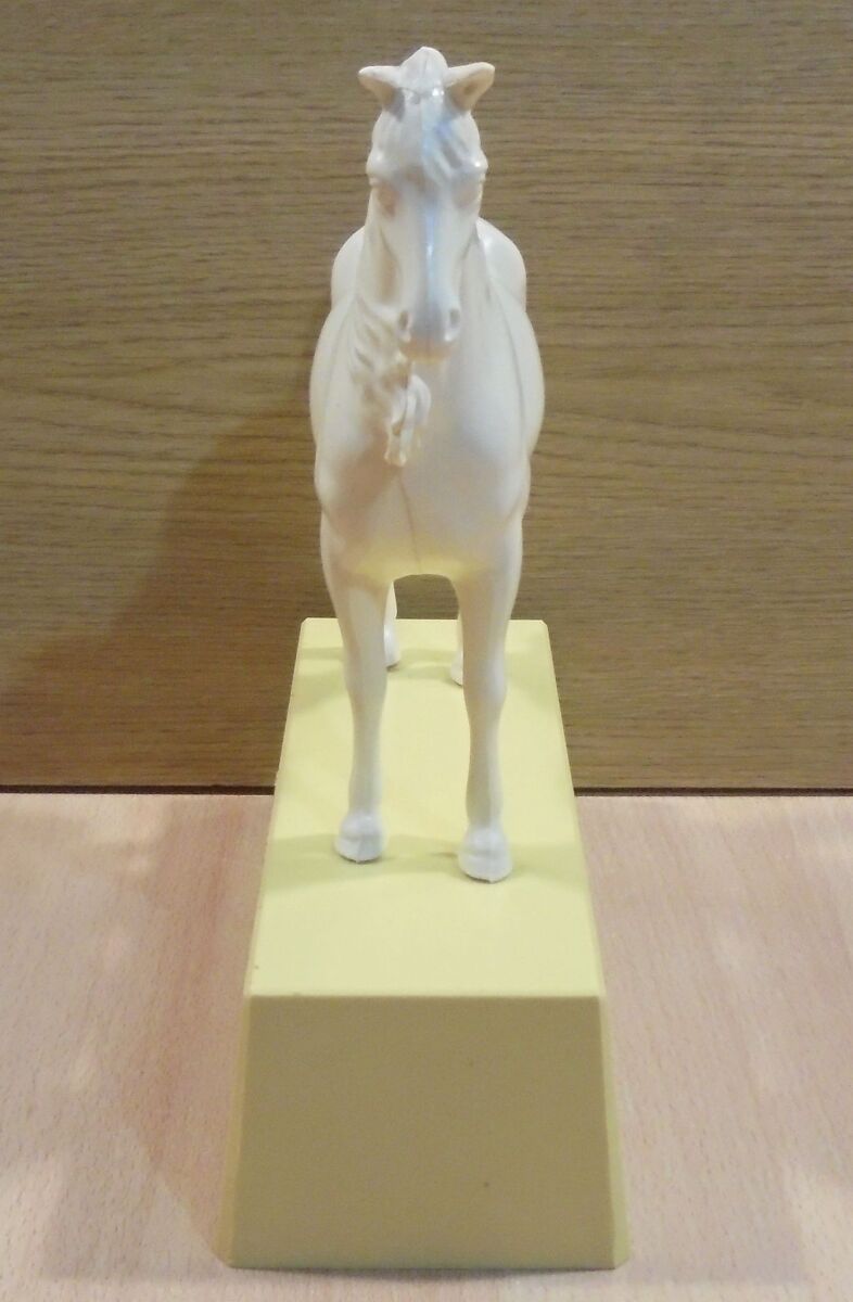 White Horse Scotch Whisky old… - € 160,00 - Vendora.cy