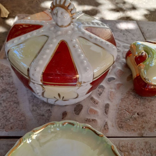 Collectible tea cup set porcelain with gold details like new