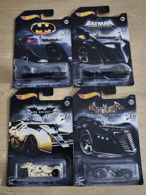 Hot Wheels Batman 2018 4 pieces like new