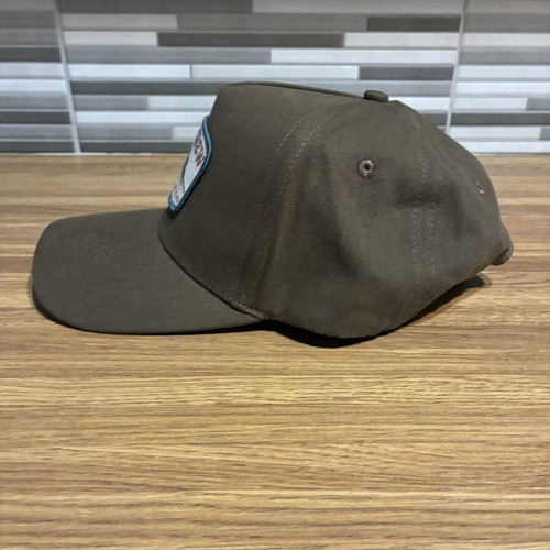 Salty Crew hat like new, khaki with embroidered logo