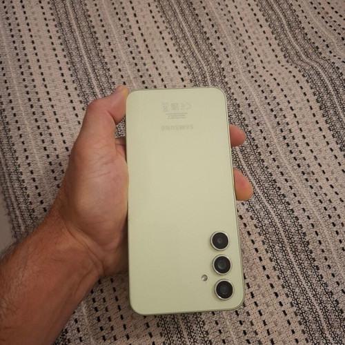 Samsung Galaxy A54 128GB 8GB like new, yellow