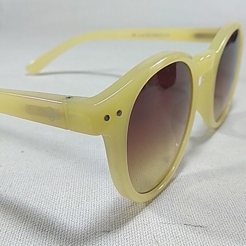 Izipizi sunglasses model #M used, Glossy Ivory