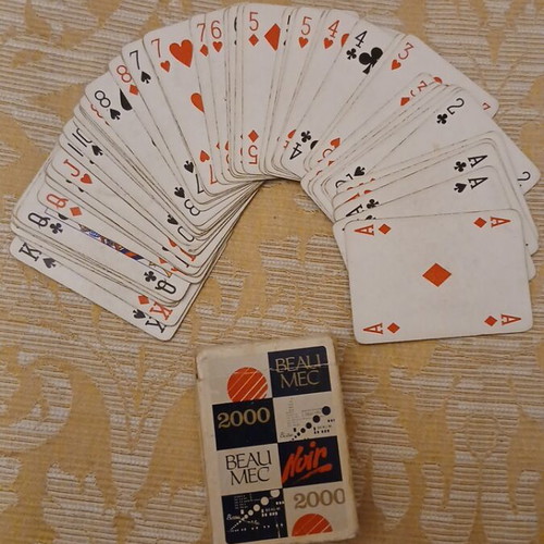 Beau Mec 2000 Vintage Playing Cards like new