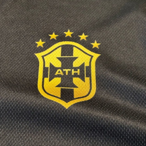 Zaketa 210 size S like new, black and gold