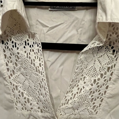 White cotton shirt with lace on bust and sleeves like new, size M