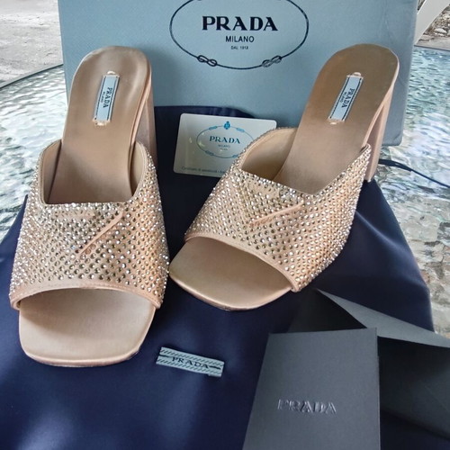Prada sandals with strass size 39, new, beige satin