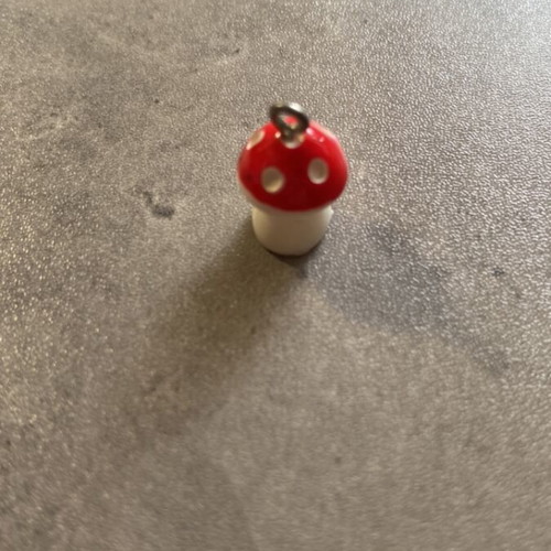 Mushroom pendant new, cute aesthetic small and charming