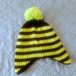 Children's hat like new, green and black, size S