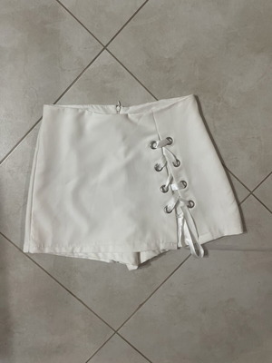 Fabric shorts skirt with drawstrings, white, size M