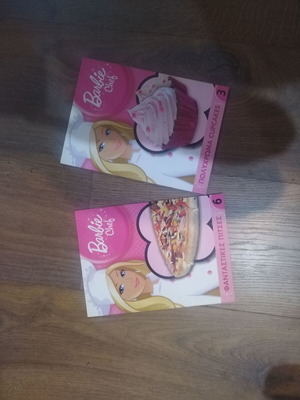Barbie recipe books like new, set of 2 collectible