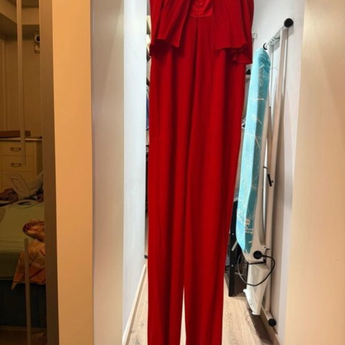 H&M jumpsuit like new, red, size S