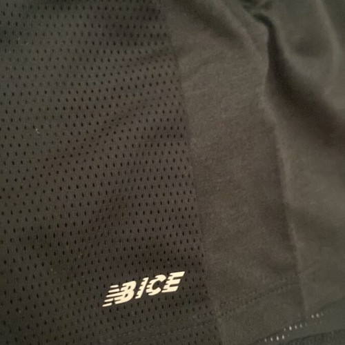 New Balance sleeveless top like new, black and white, XS