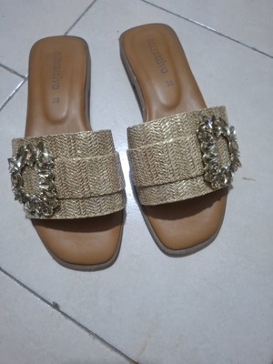 Attrattivo slippers size 38 used