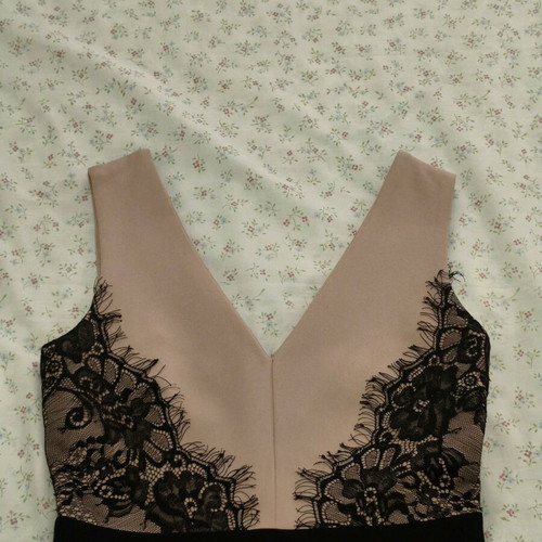 Mini dress nude with lace and pleated skirt like new