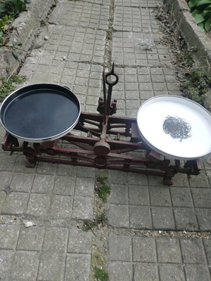 Old scale used, red white and black, 35x25 cm