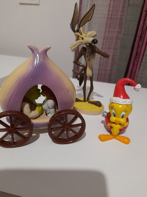 Figures used, pack of 3 pieces
