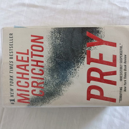 Prey by Michael Crichton, like new, Greek edition