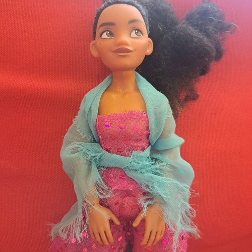 Vaiana Disney doll like new with vintage Matell and Barbie clothes