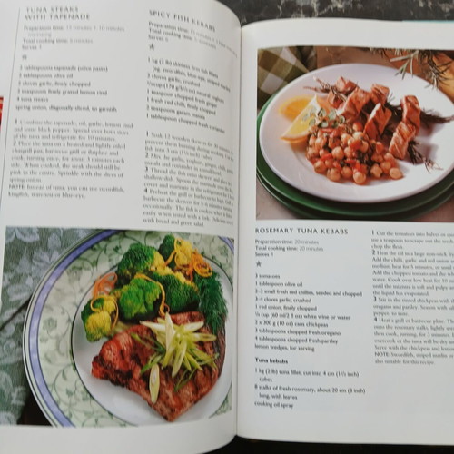 Βιβλίο The Essential Seafood Cookbook σαν καινούργιο, αγγλικό