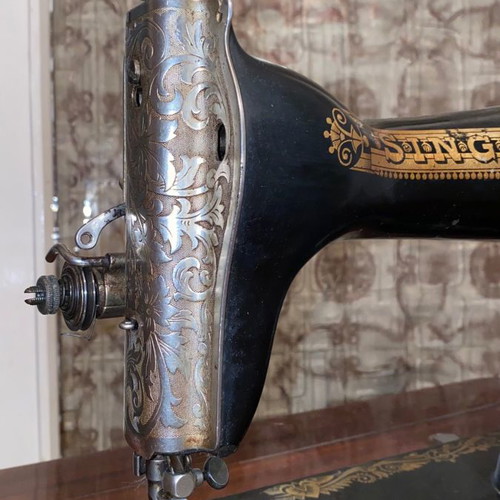 Singer Antique Sewing Machine