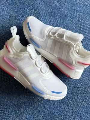 Adidas NMD_V3 GX3379 ανδρικά λευκά αθλητικά παπούτσια μέγεθος 43.5