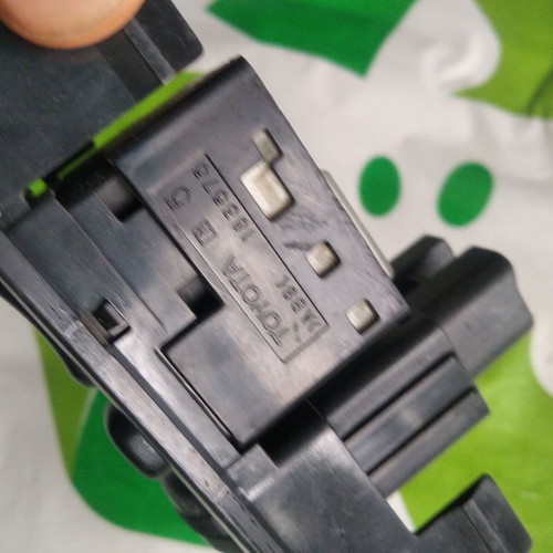 Panel buttons for electric mirrors and lights for Toyota Avensis used