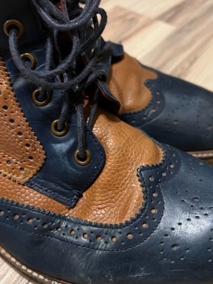 Brogue boots used, brown and blue, size 42
