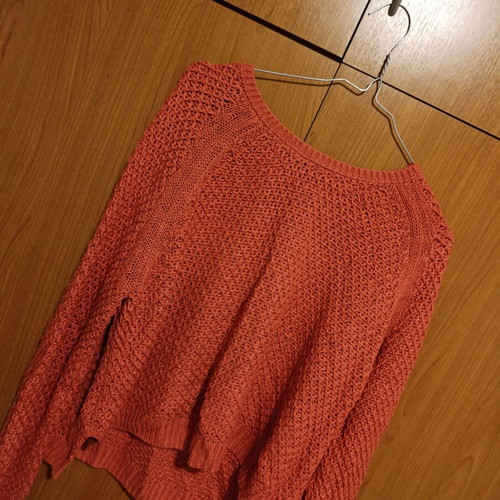H&M blouse like new, size M
