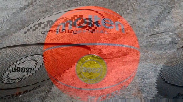 Μπάλα μπάσκετ Molten B982 Νο 7 καινούρια