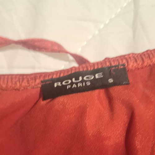 Rouge Top satin blouse red, like new