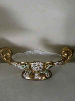 Italian porcelain vintage decoration like new