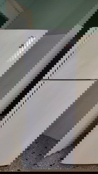 ΞΕΠΟΥΛΗΜΑ ΛΟΓΩ ΑΝΑΚΑΙΝΙΣΗΣ Δίπορτο Ελεύθερο Λευκό Ψυγείο LG Total No Frost 315 λίτρων με καταψύκτη