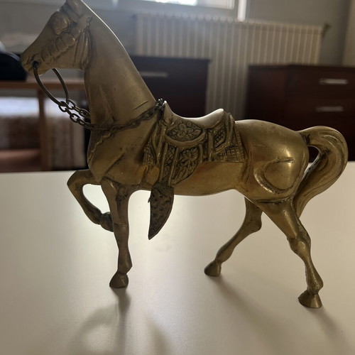 Vintage brass decorative horse with removable saddle, like new