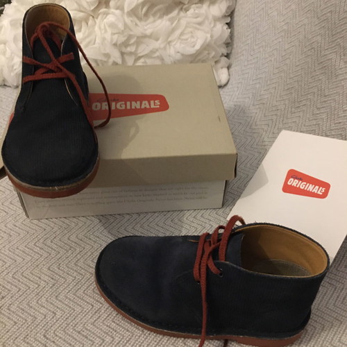 Μποτάκι Clarks για αγόρι μεταχειρισμένο, μέγεθος 28, μπλε