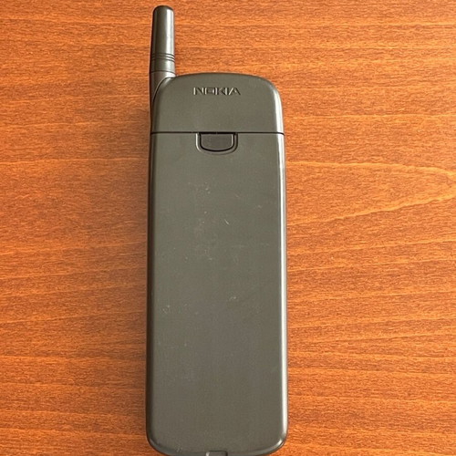 Nokia 1610 phone used from 1996