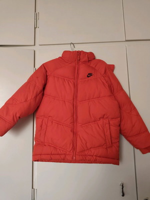 Nike kids puffer jacket like new, red, size 6-7 years