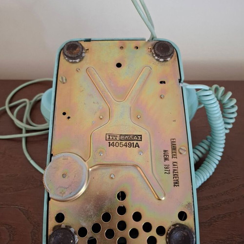 ITT Analog Turquoise Telephone like new 1972