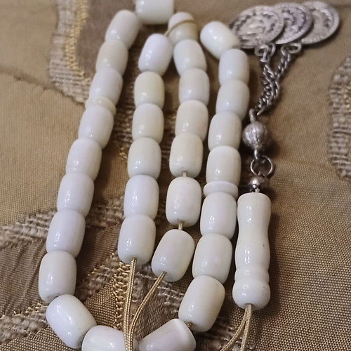 Worry beads used with 33 beads, probable semi-precious stone
