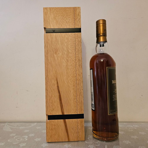 Macallan Edition No1 with wooden box new, Single Malt whisky