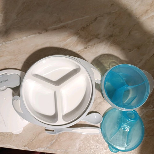 Bowl and powdered milk container for baby meals new