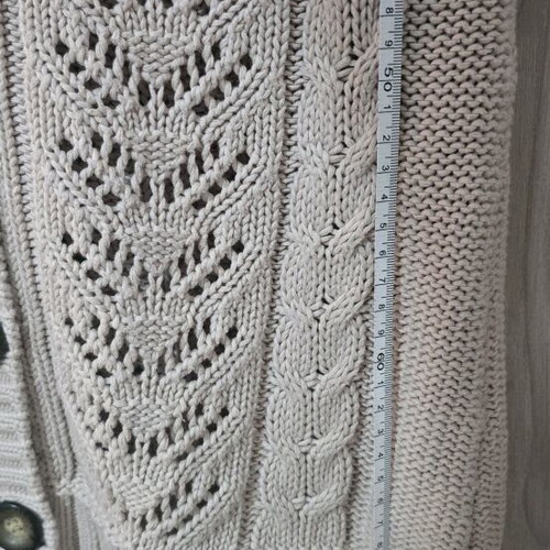 Seasonal knitted cardigan H&M like new, beige, size M