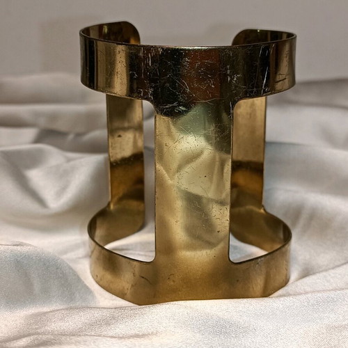 Bracelet used, gold color