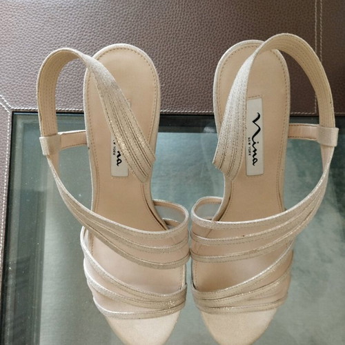 Nina Shoes sandals No 38 like new, gold color