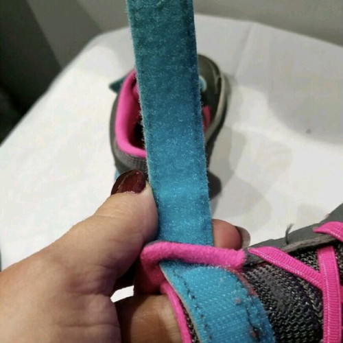 Adidas kids sneakers size 25 like new