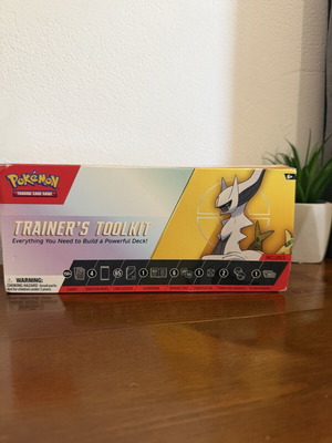 Pokémon Trainer’s Toolkit like new, ideal for beginners and collectors